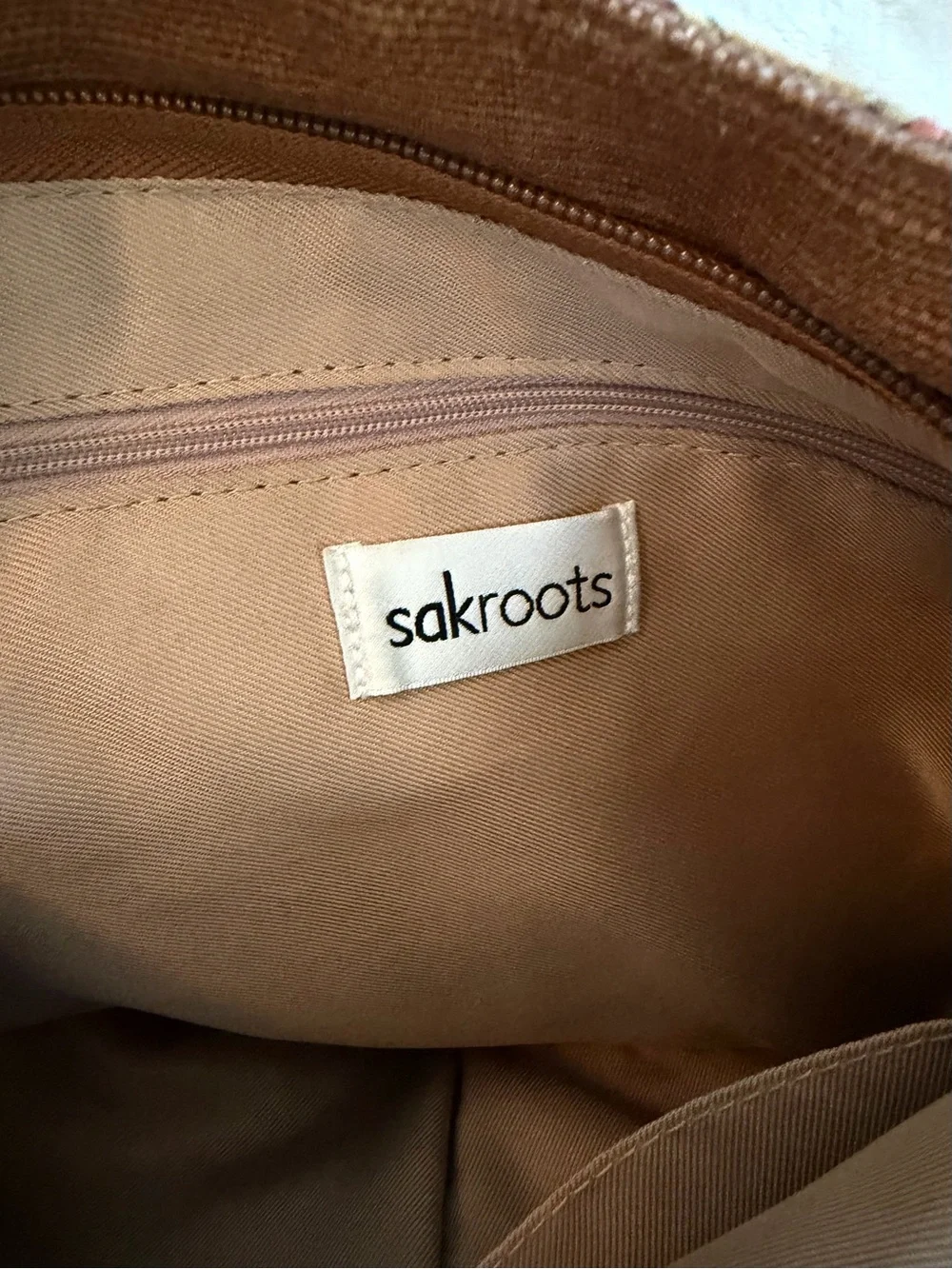 Sakroots - Artist Circle Soft Bucket Crossbody Bag Adjustable Strap